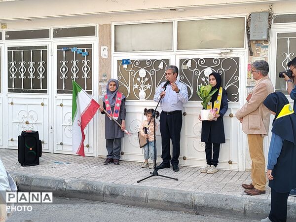 تقدیر از معلمان بازنشسته توسط آموزش و پرورش ناحیه سه