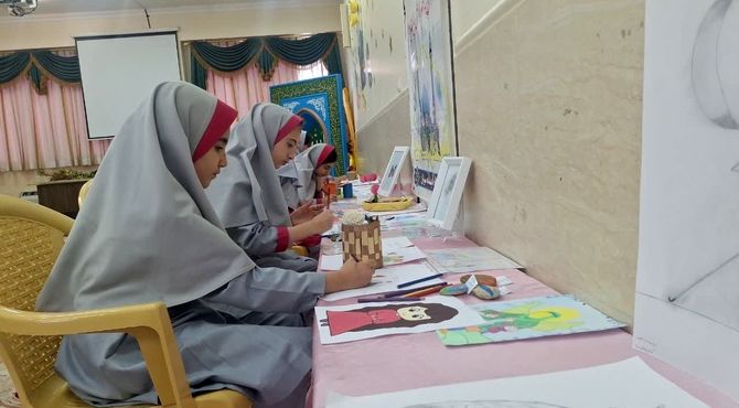  نمایشگاه جشنواره فرهنگی هنری در دبستان آینده سازان شهرستان خوانسار 