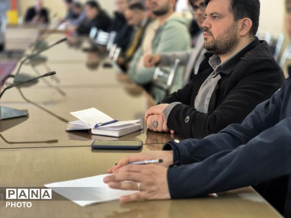 کارگاه آموزشی رابطین طرح ملی دانش‌آموزی نجات «دانا» در تویسرکان