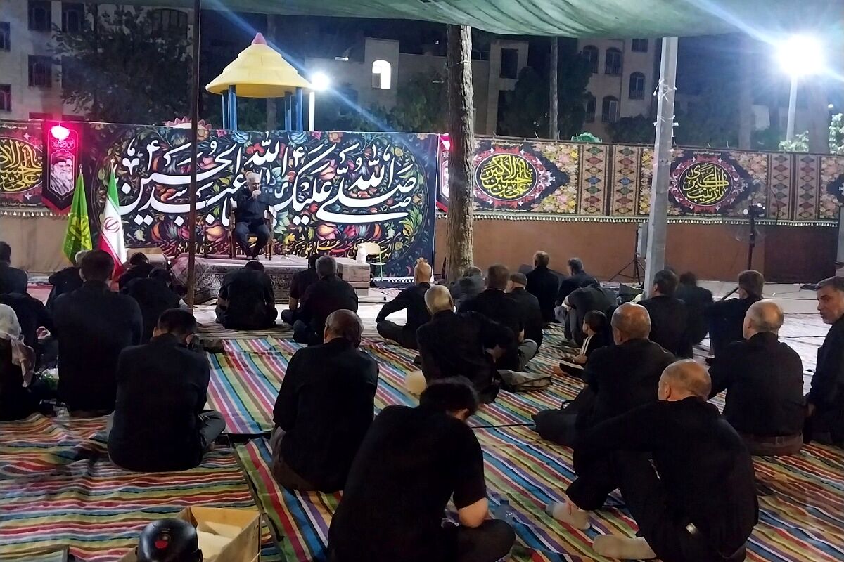 گردهمایی شبانه در محله ۱۳ آبان شهرری 