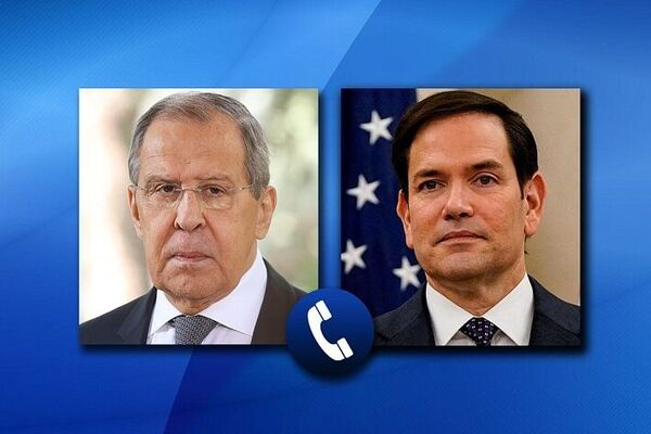 وزیران خارجه آمریکا و روسیه درباره مسائل جهانی و روابط دو جانبه گفت‌وگو کردند