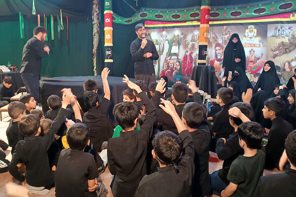 برنامه‌های متنوع «حسینیه کودک» در حرم حضرت معصومه(س)