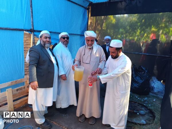 ایران متحد؛ شکوه حضور علمای اهل‌ سنت در بدرقه رهبر شهید