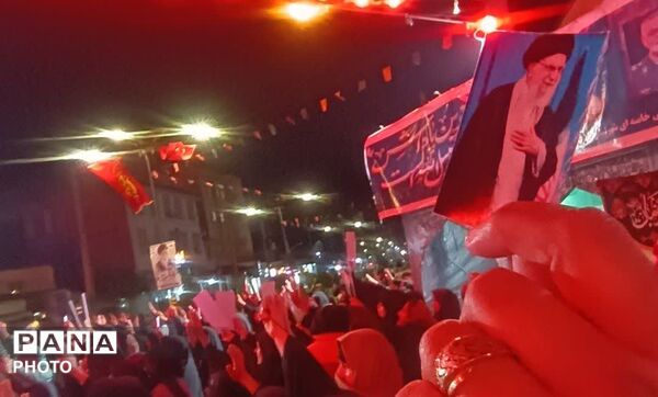 مردم بندرگز پای نظام‌ماندند