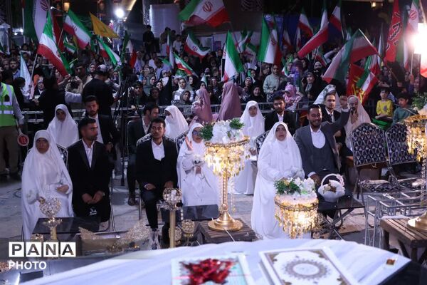 جشن ازدواج ۱۴ زوج جوان در میدان معلم شیراز - 2