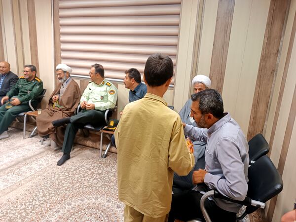 بازگشت امام جمعه از سفر مکه و استقبال گرم مردم فارسان