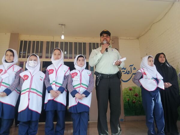 گرامیداشت هفته نیروی انتظامی در مدارس شهرستان ملارد