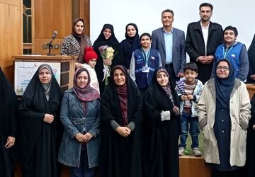 آیین نقد و رونمایی کتاب «آن ۱۲ روز»