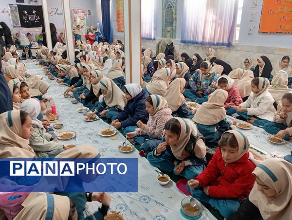 مراسم شهادت حضرت زهرا(س) در مدرسه سمیه کاشمر