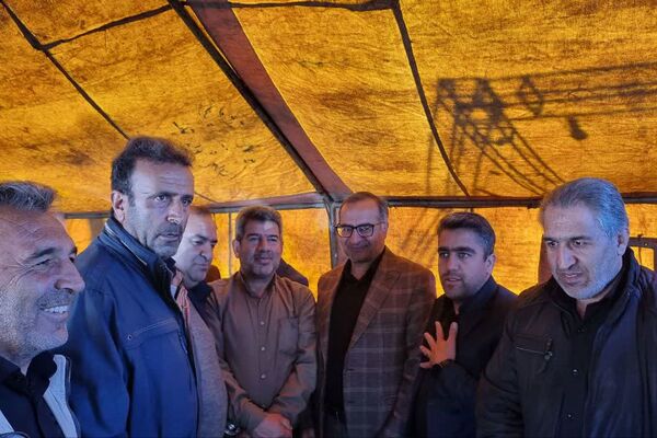 پذیرایی موکب شهدای فیروزکوه در روز شهادت حضرت فاطمه (س).