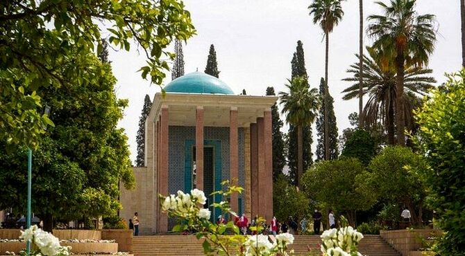 روز بزرگداشت سعدی و پاسداشت زبان فارسی