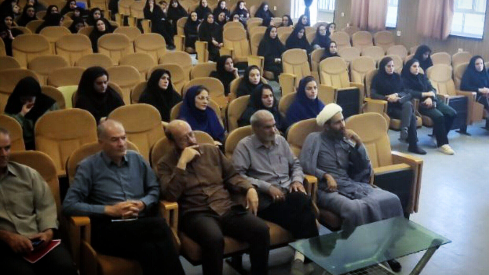 کارگاه توانمندسازی نماز(طرح نیک) الیگودرز لرستان با هدف نهادینه‌سازی فرهنگ نماز در نوآموزان
