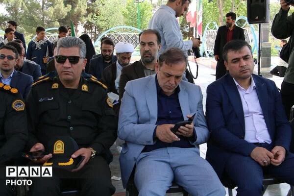 گرامی داشت مقام معلم و آئین گلباران مزار شهدای گمنام