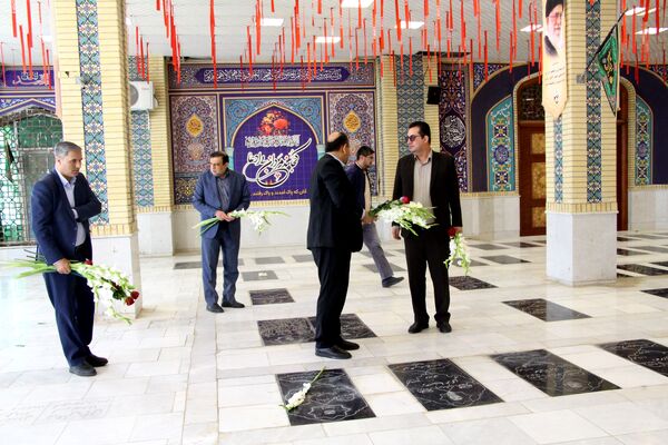 حضور معاون پرورشی و فرهنگی وزیر آموزش و پرورش در گلزار شهدای بجنورد