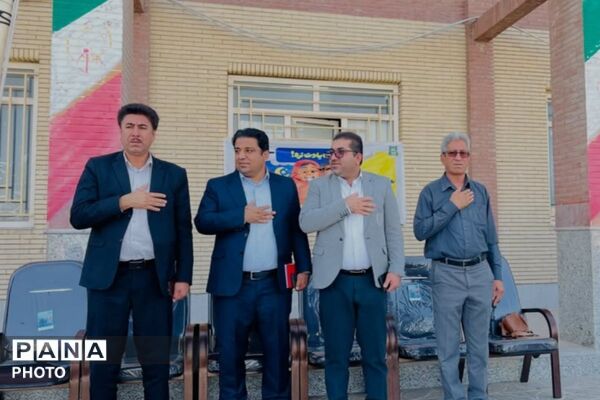 لبخند درخشان دانش‌آموزان با طرح وارنیش فلوراید تراپی