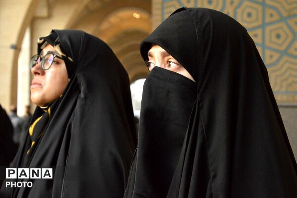سیل مردم و روایت دلدادگی