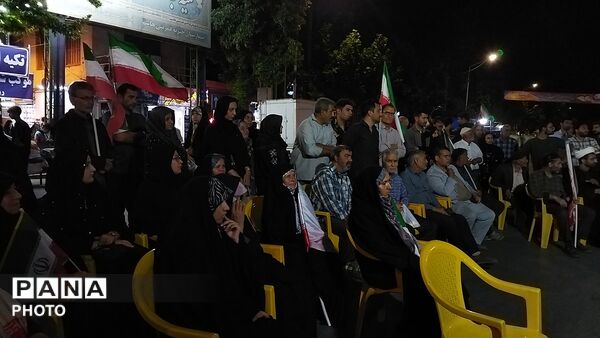 گذری بر کافه گفتگو  حسینیه امام خمینی نیشابور در هشتاد و پنجمین شب از اجتماعات مردمی 