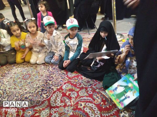 تجمع مردمی در میدان یاقوت ؛ هم‌صدایی مردم برای دفاع از خاک ایران