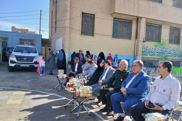نواختن زنگ پدافند غیرعامل در آموزشگاه های چهاردانگه