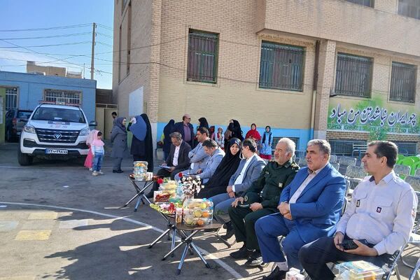 نواختن زنگ پدافند غیرعامل در آموزشگاه های چهاردانگه