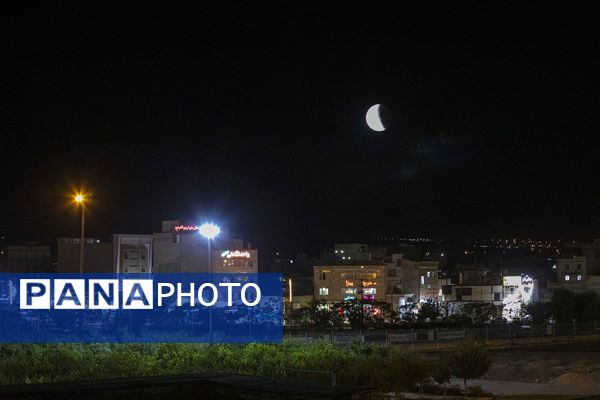 رصد زیباترین خسوف قرن از آسمان مسجد جمکران
