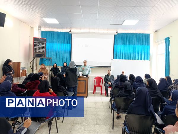 بیست و هشتمین گردهمایی کتاب گچ پژ در نیشابور 