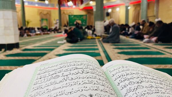 عطر قرآن در مسجد امام علی(ع) پیچید