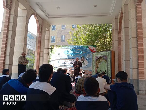 زنگ مهر، ایثار، شهادت و نماز  در هنرستان دارالفنون