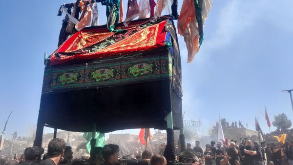 تعزیه خوانی عاشورا در روستای برزنون