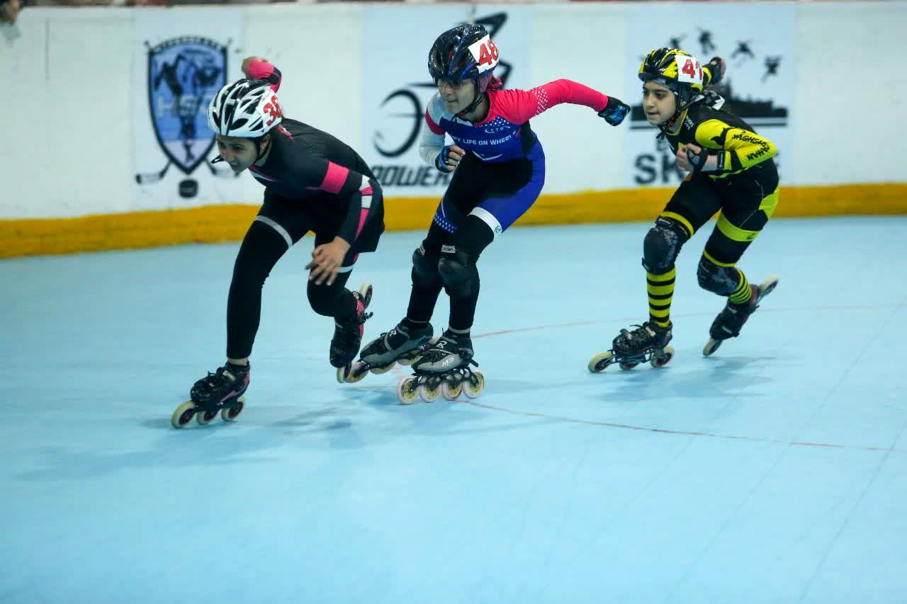 استعدادیابی در پیست اسکیت؛ معرفی نفرات برتر مسابقات دستجات اسکیت سرعت داخل سالن 