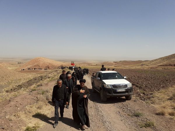 سربالا راهی نو برای جاماندگان اربعین، سفری پیاده به مزار کلاته بایزید