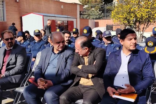 آیین نواختن گلبانگ انقلاب اسلامی با حضور استاندار فارس