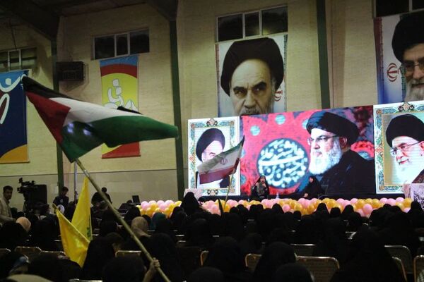 اجتماع بزرگ دختران حاج قاسم در یزد