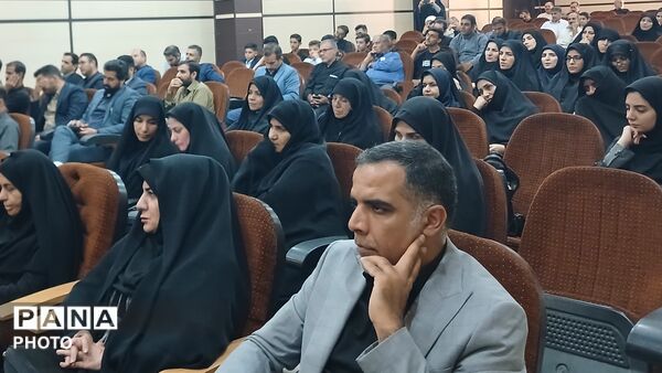 اختتامیه هفتمین اجلاس استانی نماز دانش‌ آموزی لرستان