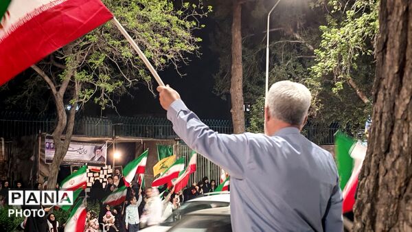 چهل و سه شب در فراغ رهبر