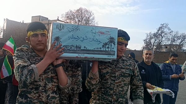 مراسم استقبال از شهید گمنام در دبیرستان شاهد ابوذر غفاری نیشابور 