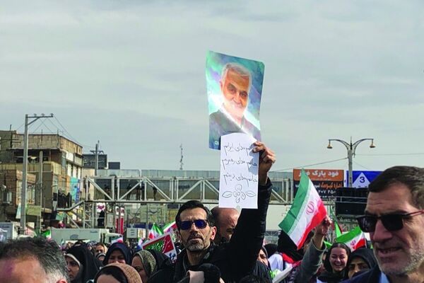 22بهمن در اسلامشهر؛ خیابان‌ها در آغوش انقلاب