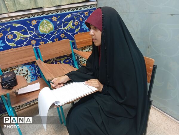 رقابت نخبگان قرآنی خراسان رضوی؛ آغاز مرحله استانی مسابقات قرآن و عترت دانش‌آموزان دختر