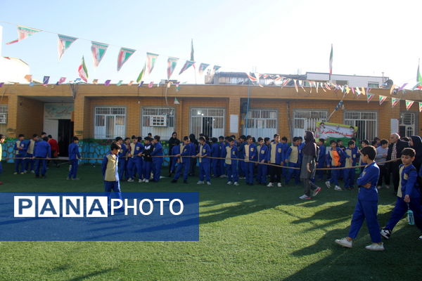 مسابقات بومی محلی در مدرسه شجاعی فر شهرستان بوشهر