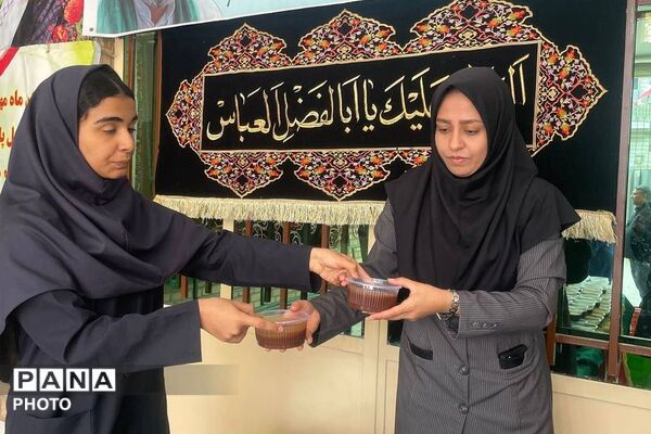 میزبانی نذر سمنو در دبیرستان ساره ورامین، همزمان با آغاز ایام فاطمیه