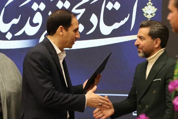 آئین تجلیل از استاد مجتبی قدبیگی قاری بین المللی برگزار گردید