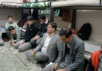 حضور مسئولان استان در جمع دانش‌آموزان خوابگاهی دبیرستان نمونه دولتی شهید حاج قاسم سلیمانی 