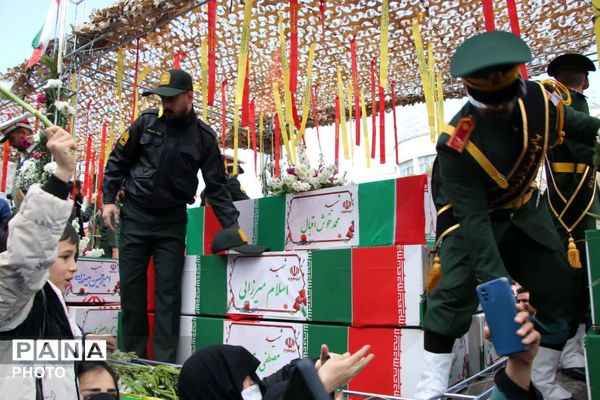 تشییع ۲۱ شهید رمضان آذربایجان‌شرقی در تبریز