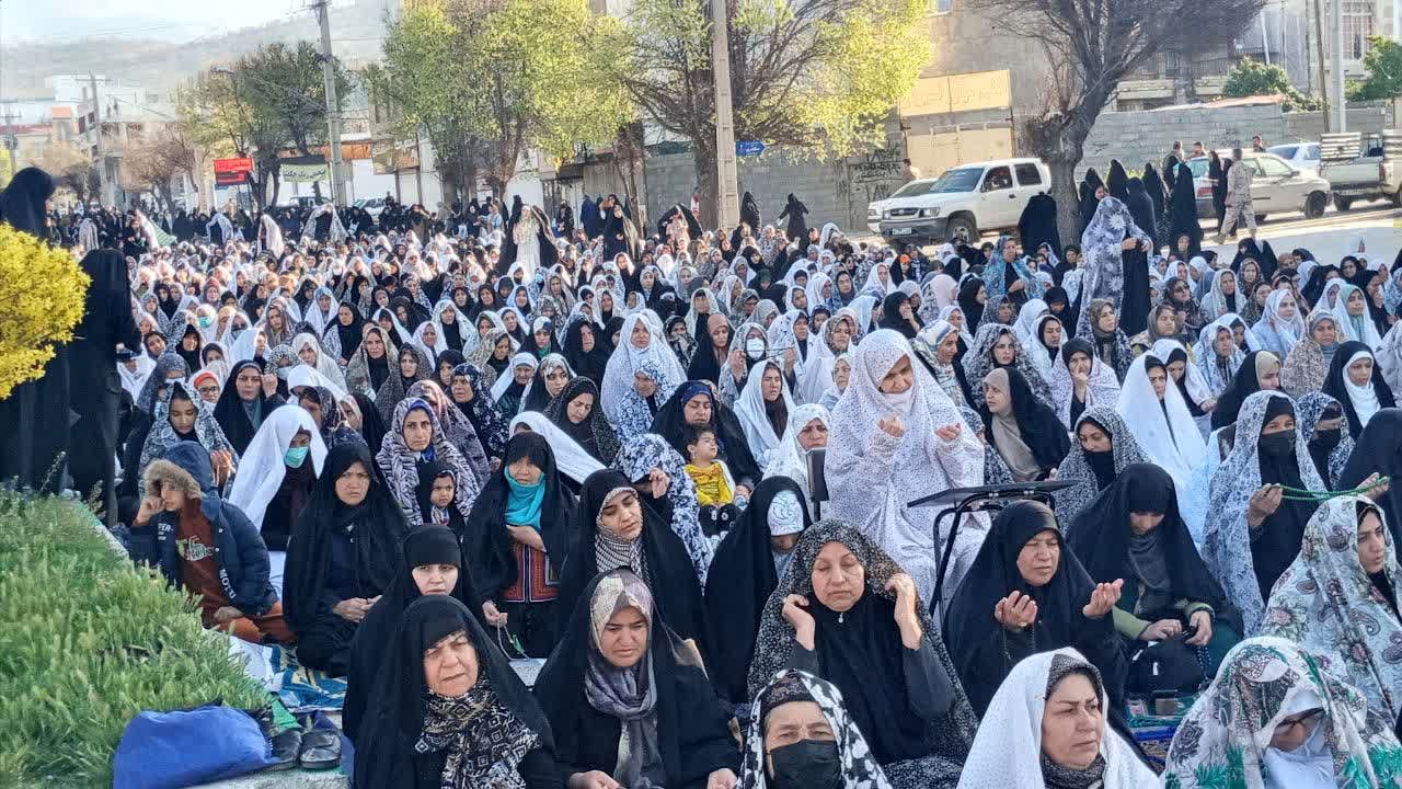 اقامه نماز عید فطر در یاسوج