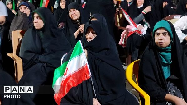  نود و نهمین شب تجمعات مردمی شهرستان نجف‌آباد؛ جلوه‌ای از بصیرت و همبستگی