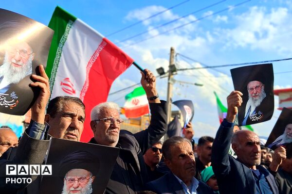 حضور شامگاهی مردم داغدار در پارکینگ شهرداری شهرستان باشت