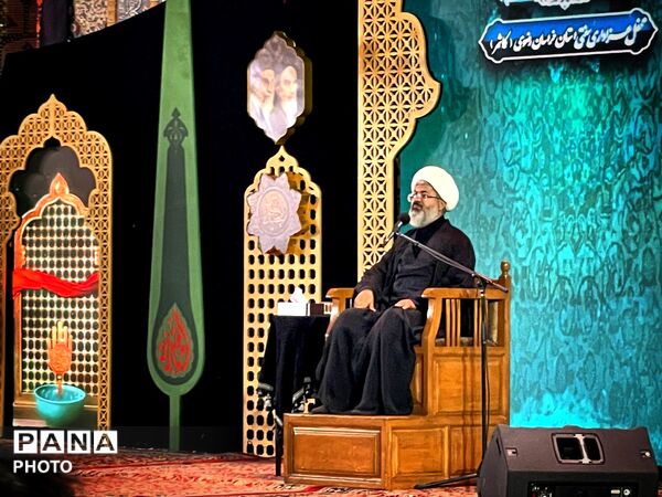 سخنرانی امام جمعه شهرستان کاشمر در حرم مطهر رضوی
