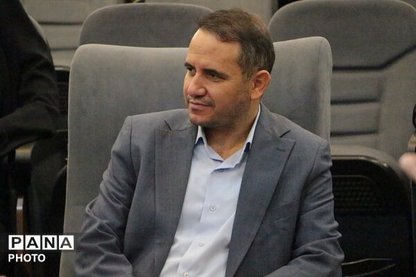 آیین اختتامیه اوقات فراغت تابستانه و مسابقات فرهنگی و هنری 