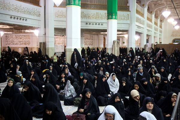 مراسم جشن شب میلاد امام زین العابدین(ع) در حرم حضرت معصومه(س)