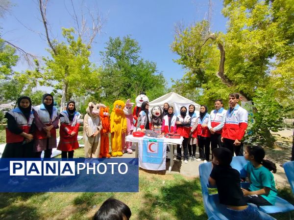 برگزاری افتتاحیه کلاس‌های غنی‌سازی اوقات فراغت در شهرستان فاروج 